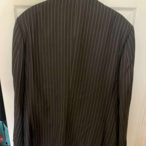 Armani pinstripe suit - Picture 3 of 9